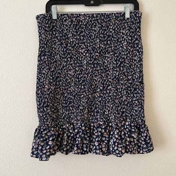 SHEIN Maternity Ditsy Floral Ruffle Hem Shirred Skirt sz M - Picture 5 of 6